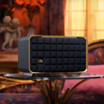 JBL_Authentics-200_Lifestyle02_904x560px