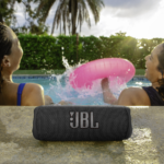JBL_Flip_6_Lifestyle_02_904x560px