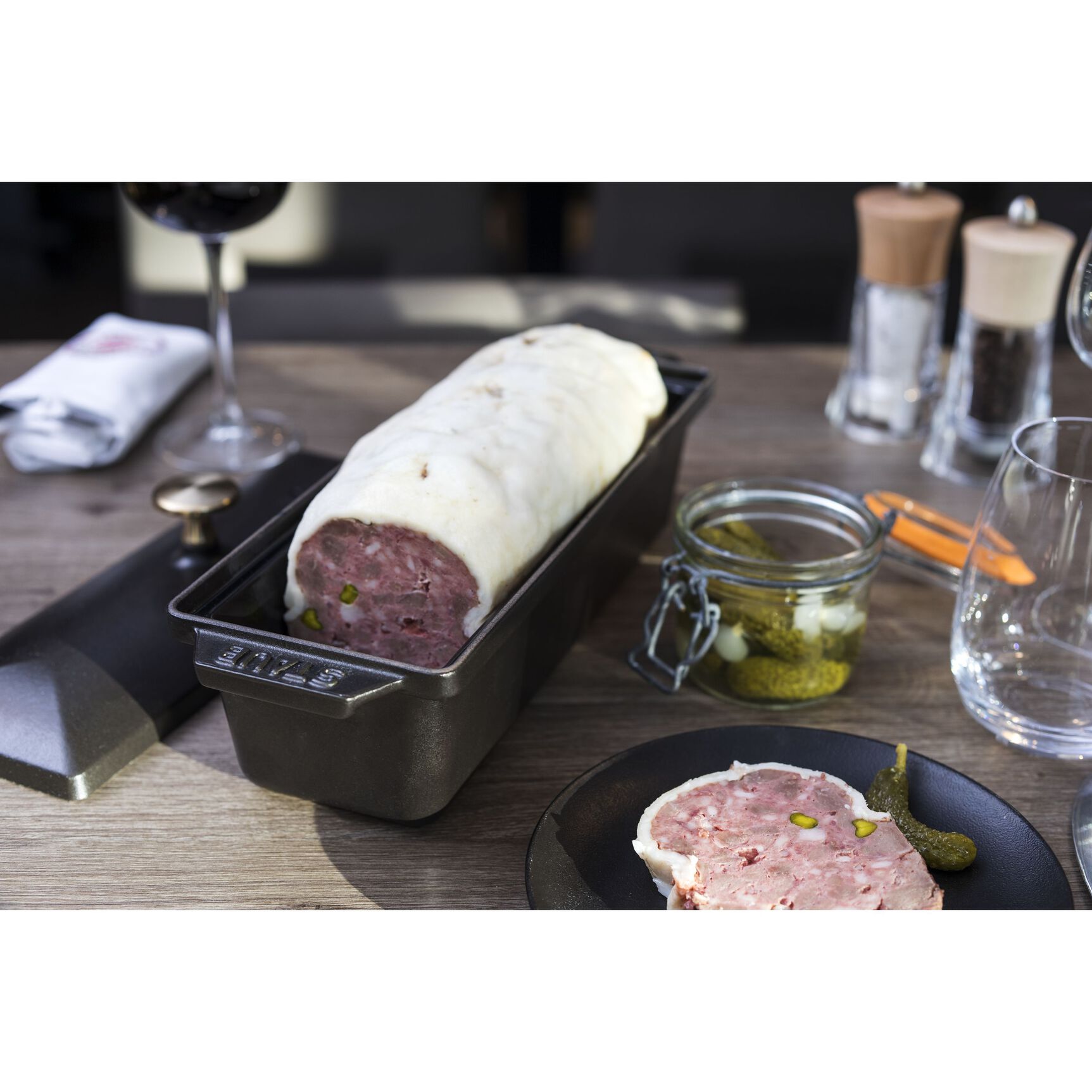 Terrina de Hierro Fundido 30cm x 11mm Staub - Imagen 3