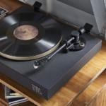 JBL Spinner BT R-QTR View Lid Off 1 v3