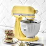 kitchenaid-2025-color-of-the-year-artisan-stand-mixer-butt-xl (1)